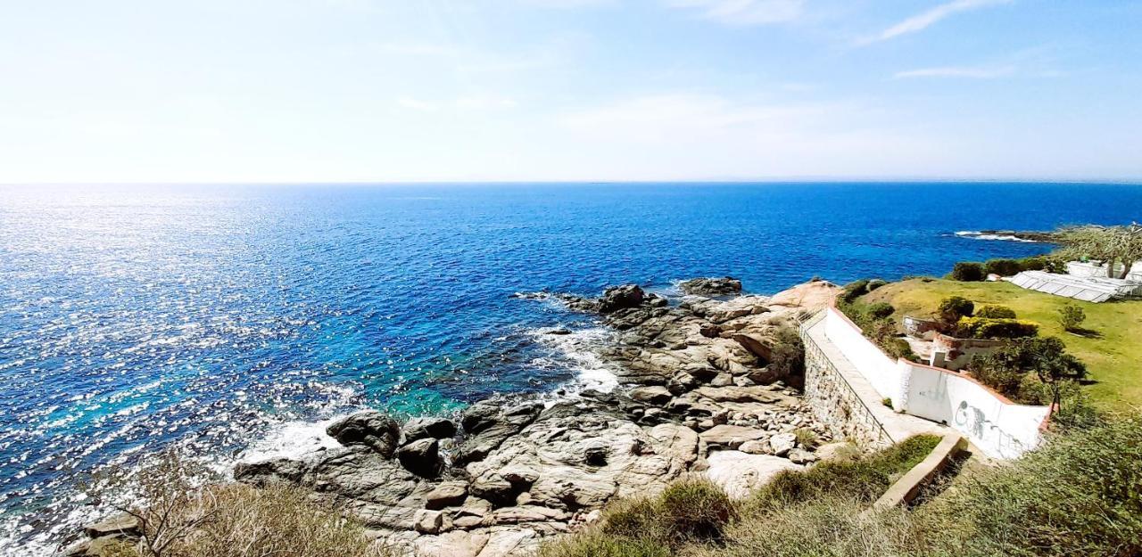 Meda Chica Canyelles, Costa Brava * Roses